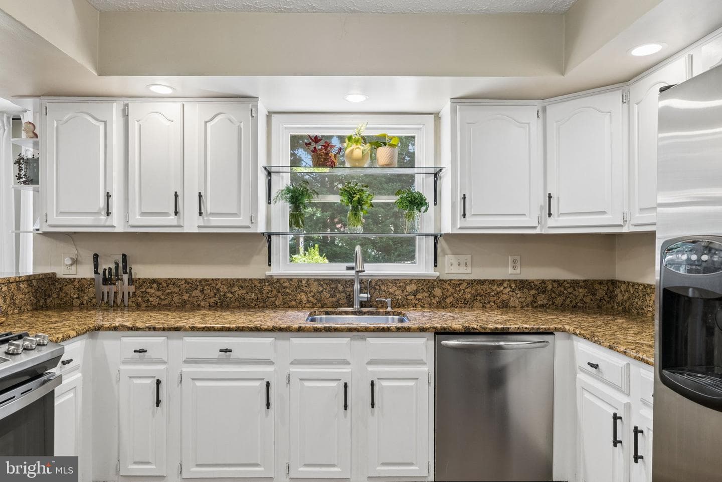 404 Crofton Court photo 15