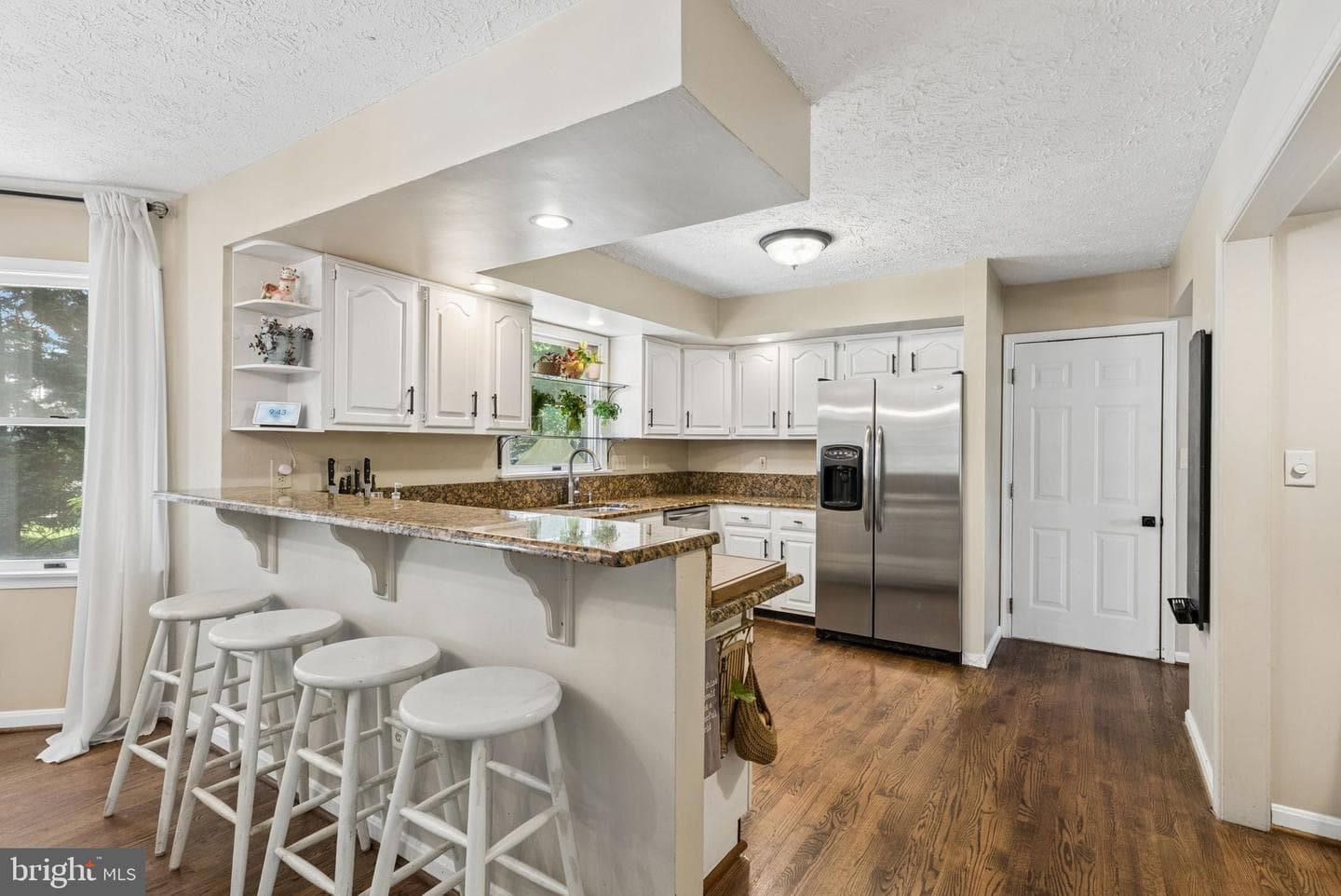 404 Crofton Court photo 5
