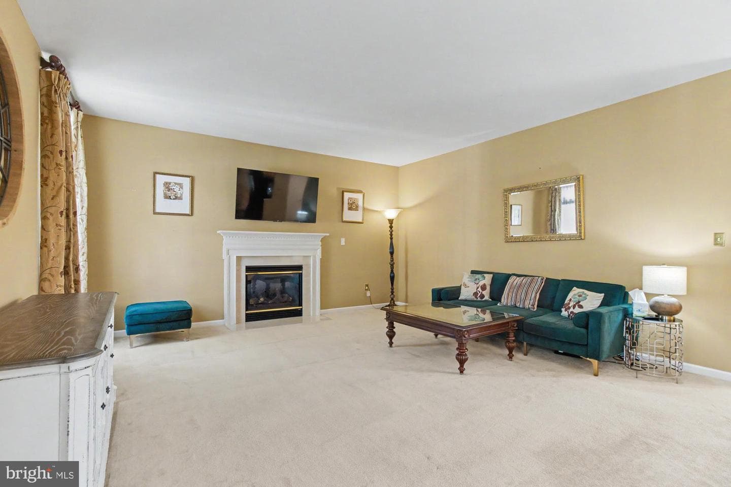 306 Loganwood Court photo 10