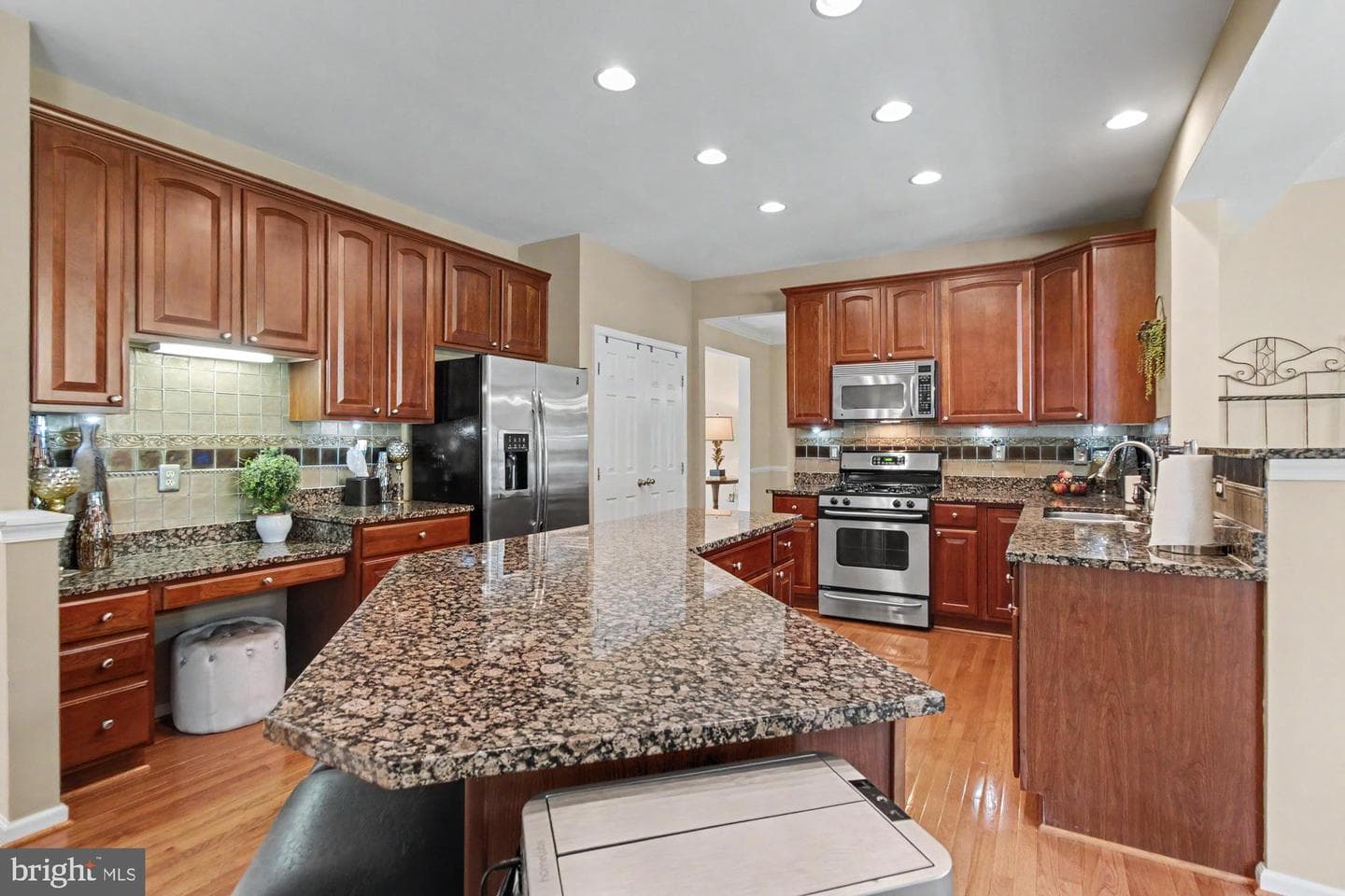 306 Loganwood Court photo 13