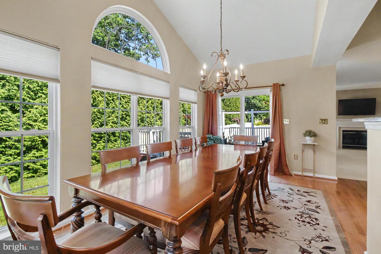 306 Loganwood Court photo 22
