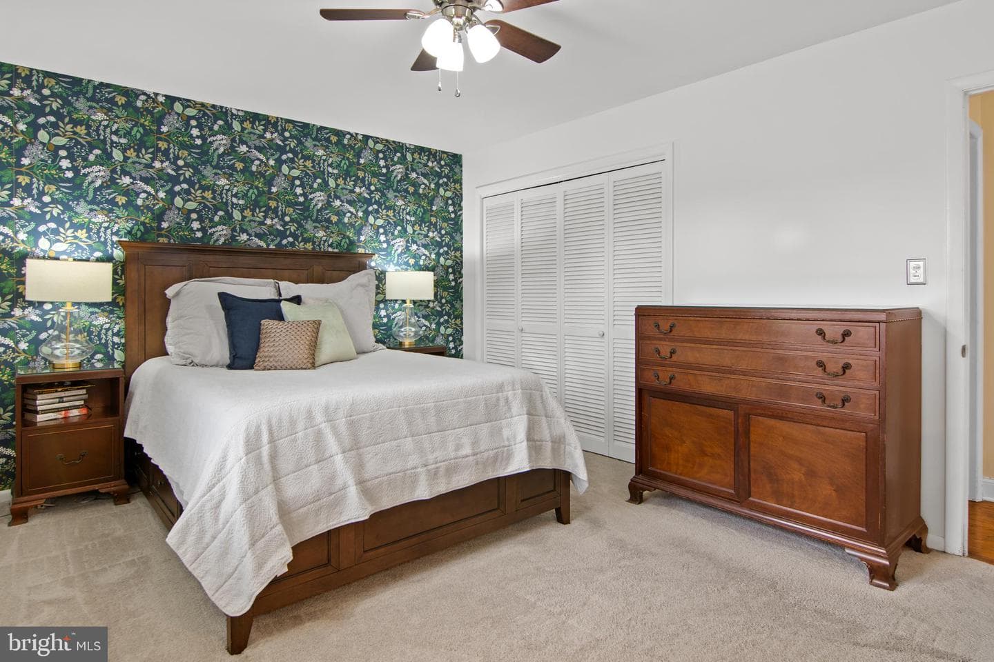 3223 Suffolk Lane photo 17