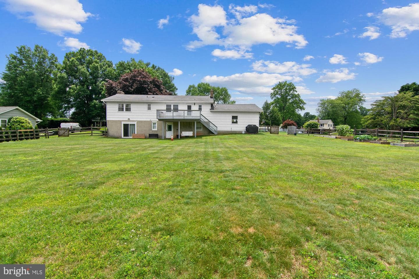 3223 Suffolk Lane photo 49