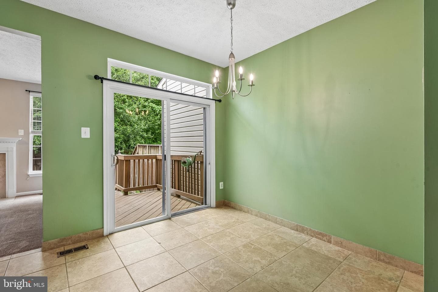 413 Foreland Garth photo 12