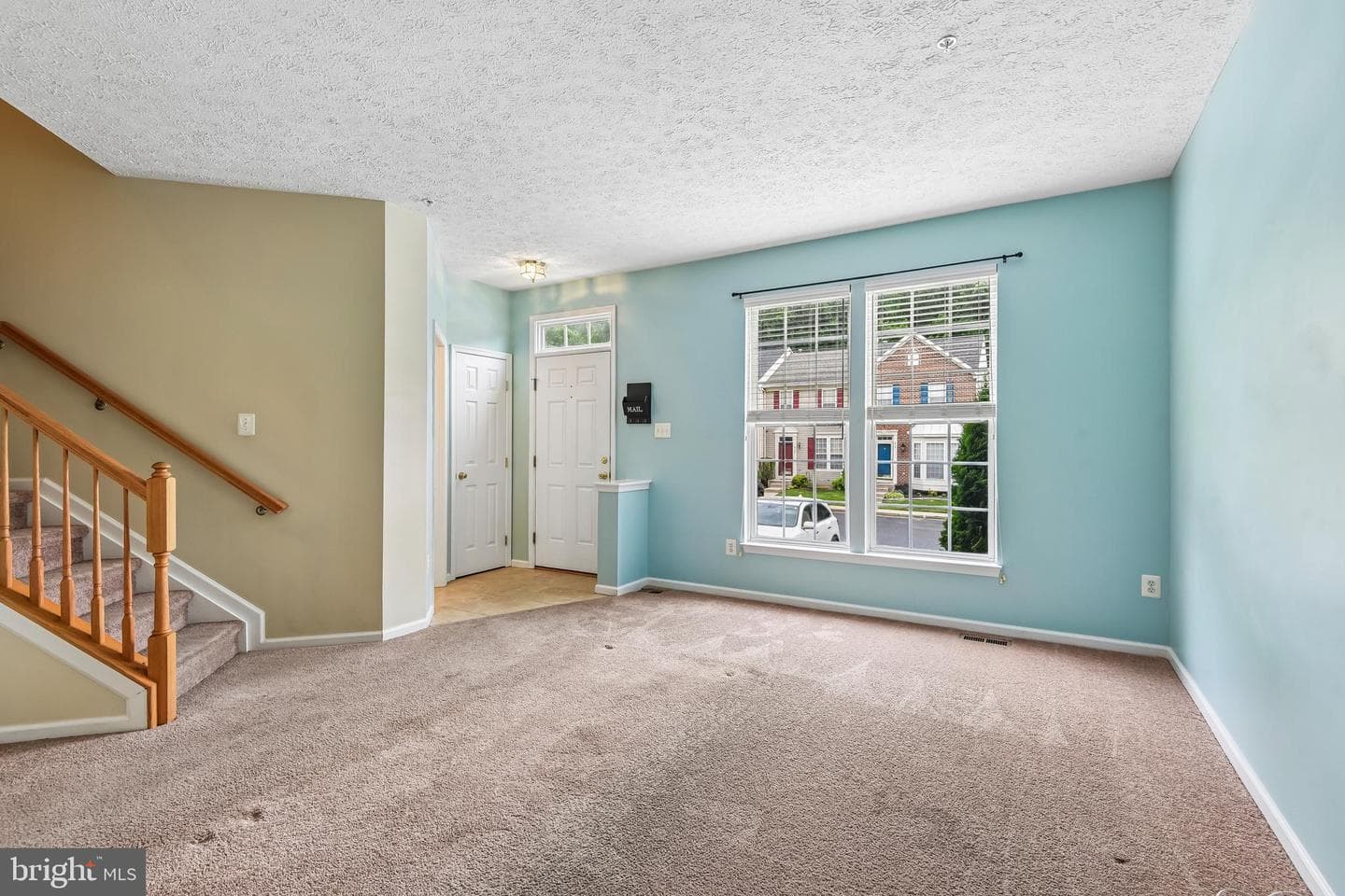 413 Foreland Garth photo 5
