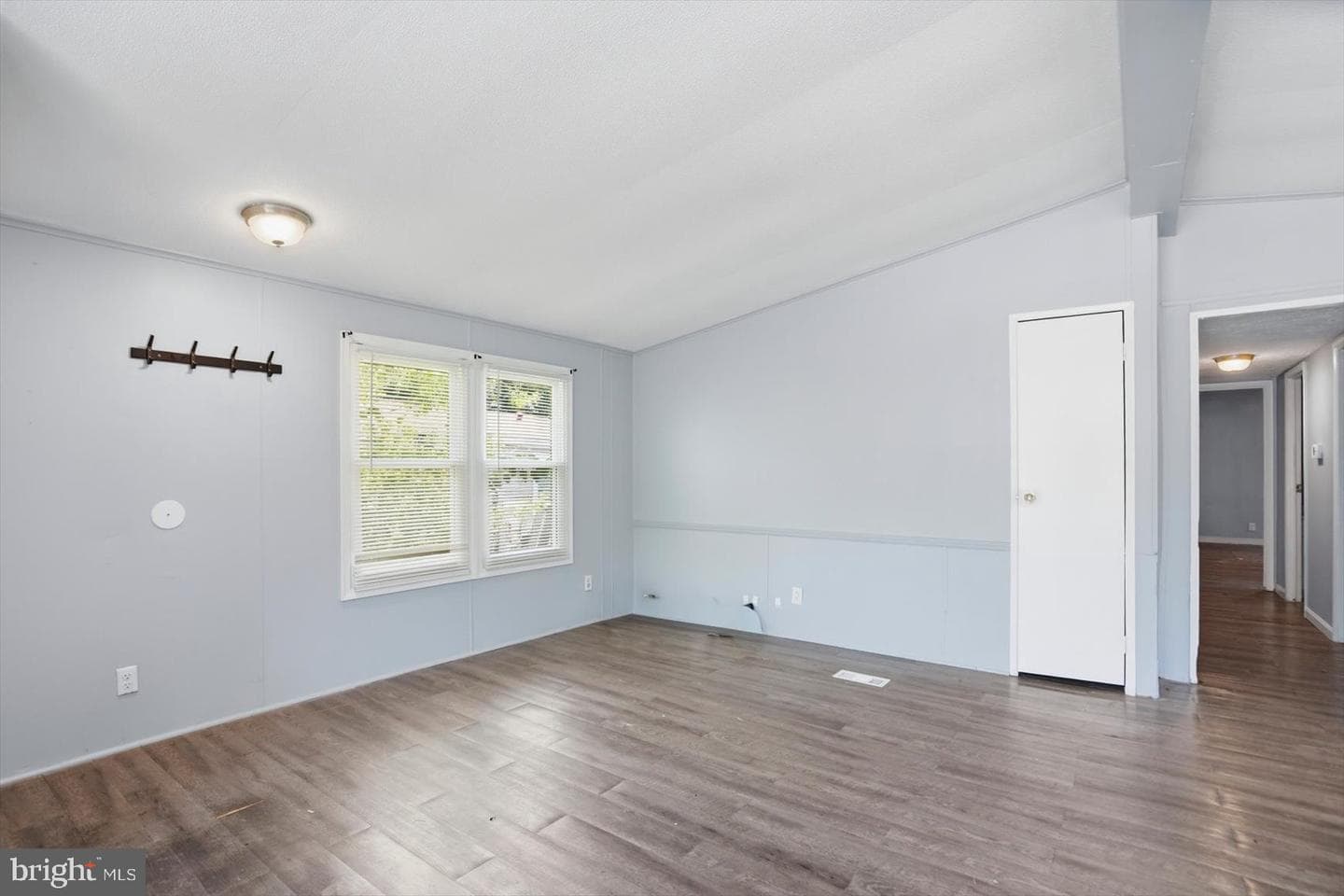 4015 Timothy Drive photo 9