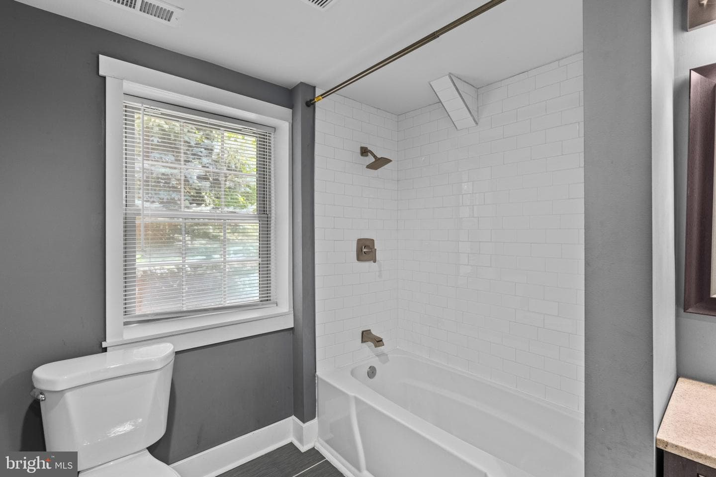 303 Irish Lane photo 24