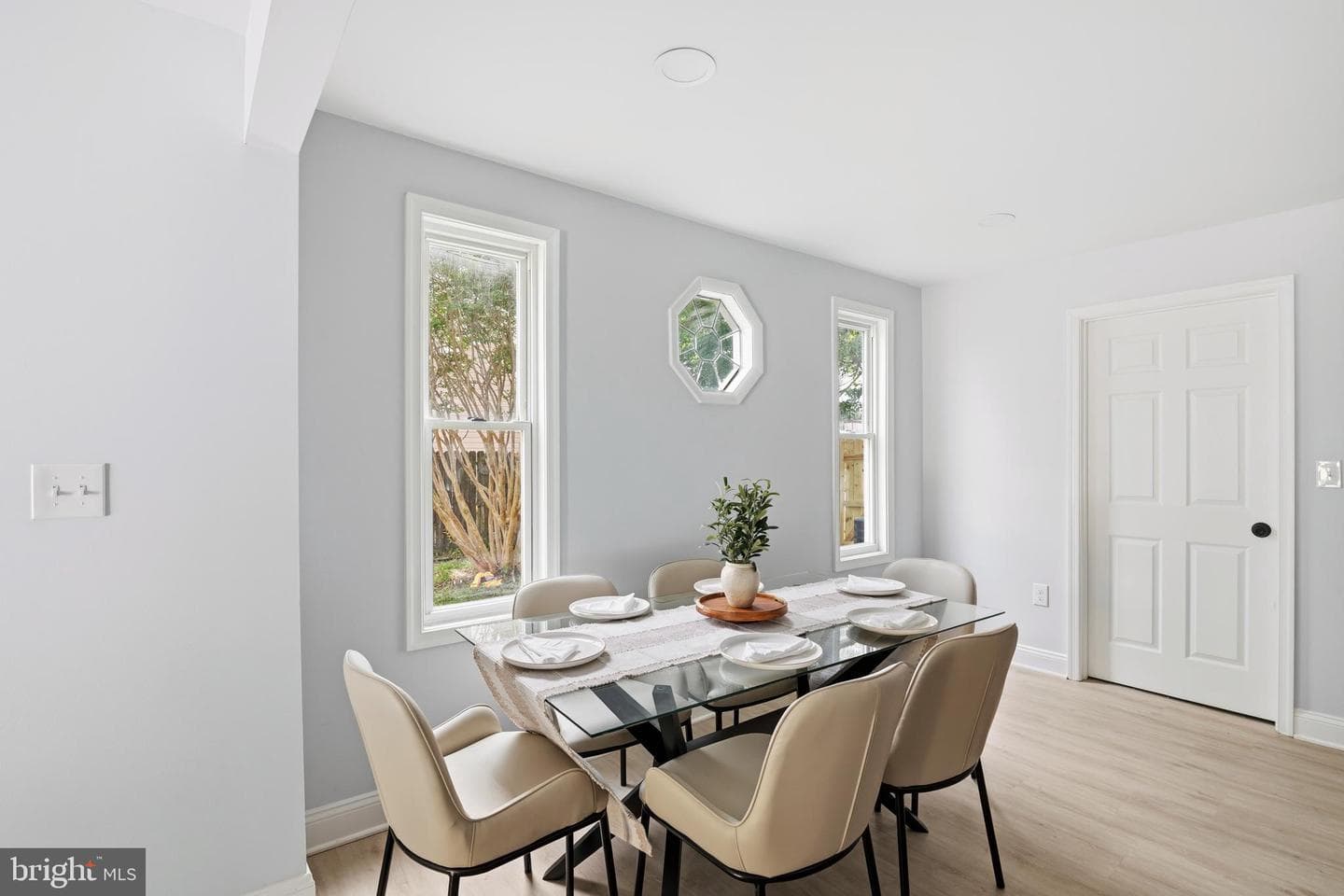 225 Haverhill Road photo 5
