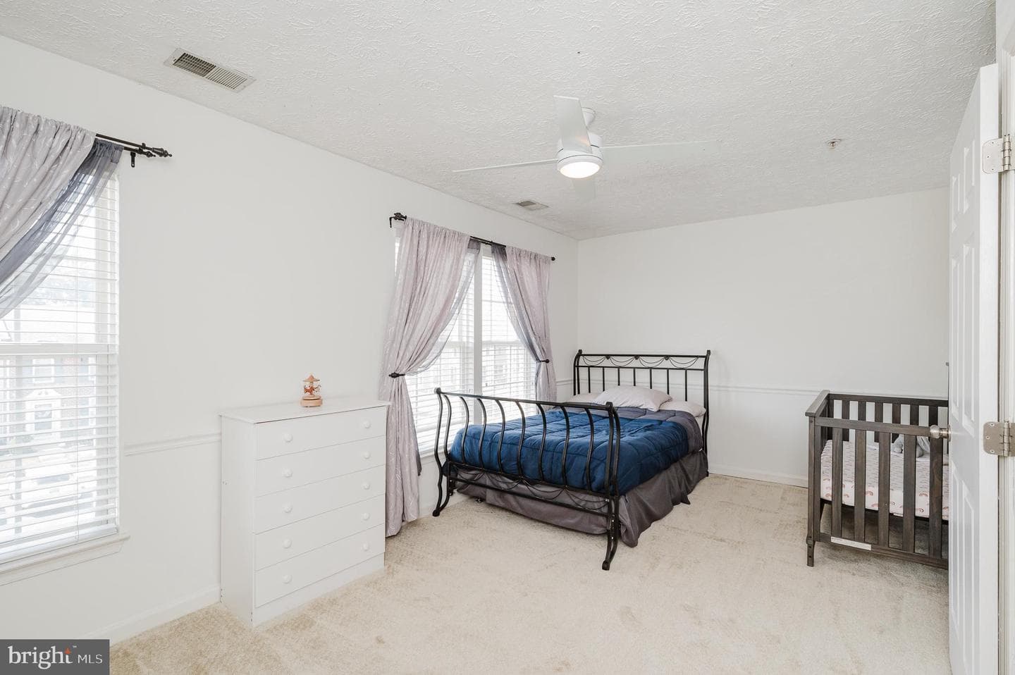 434 Rose Way photo 26