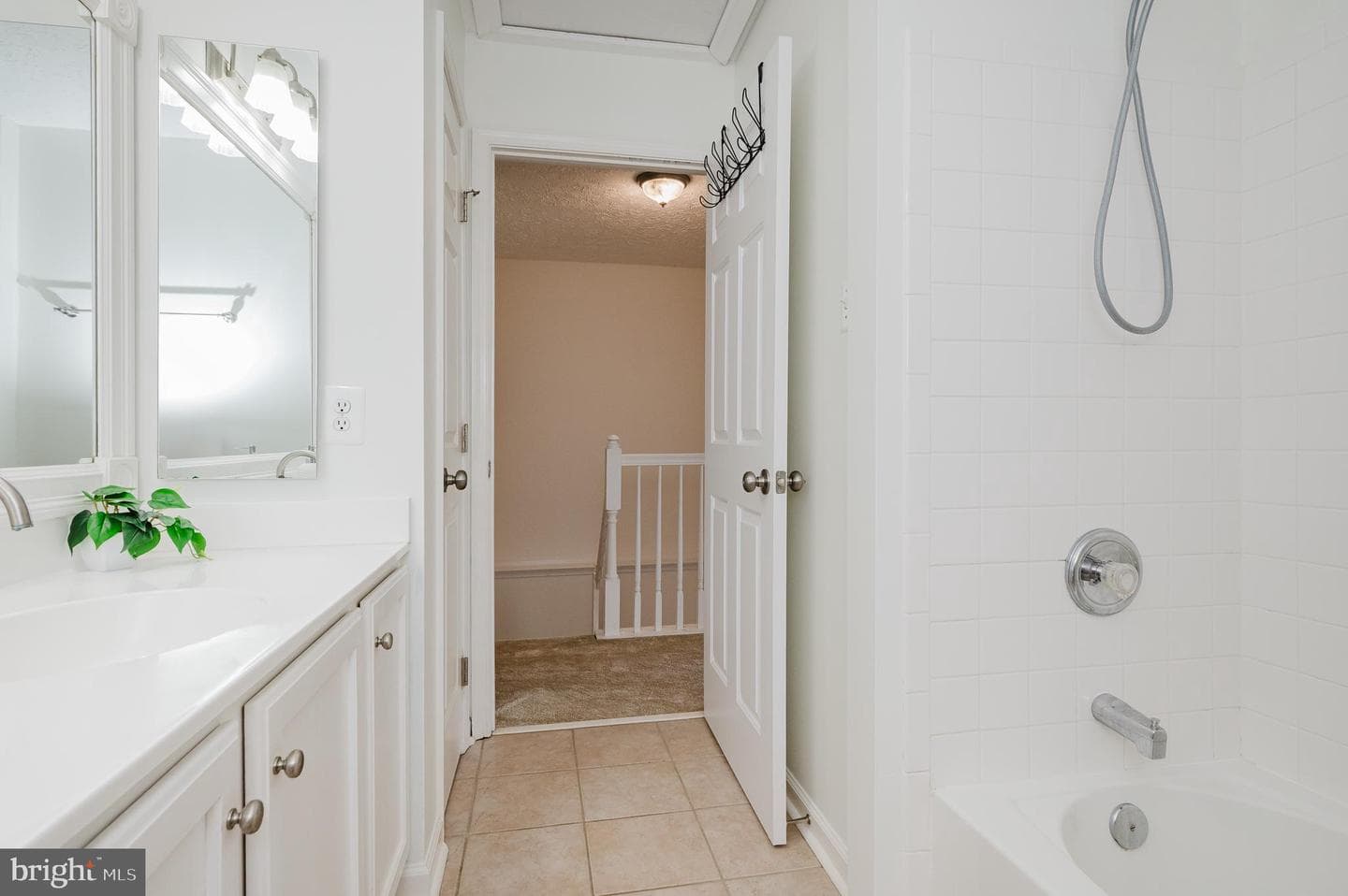 434 Rose Way photo 30
