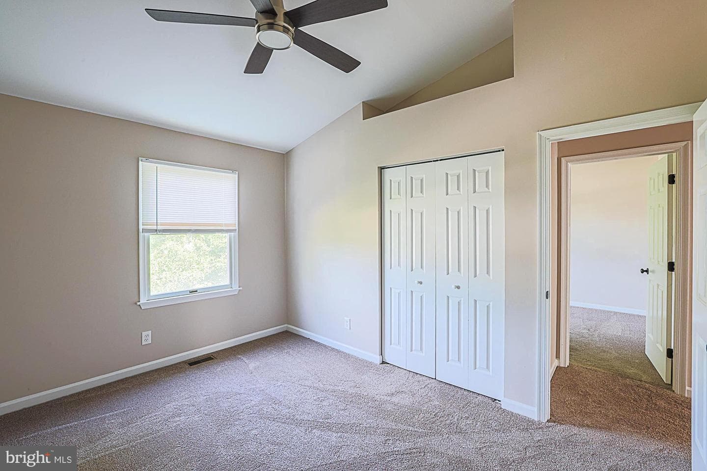 906 Buckland Place photo 46