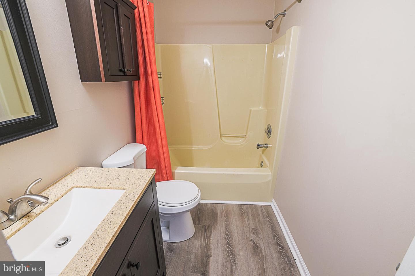 906 Buckland Place photo 48
