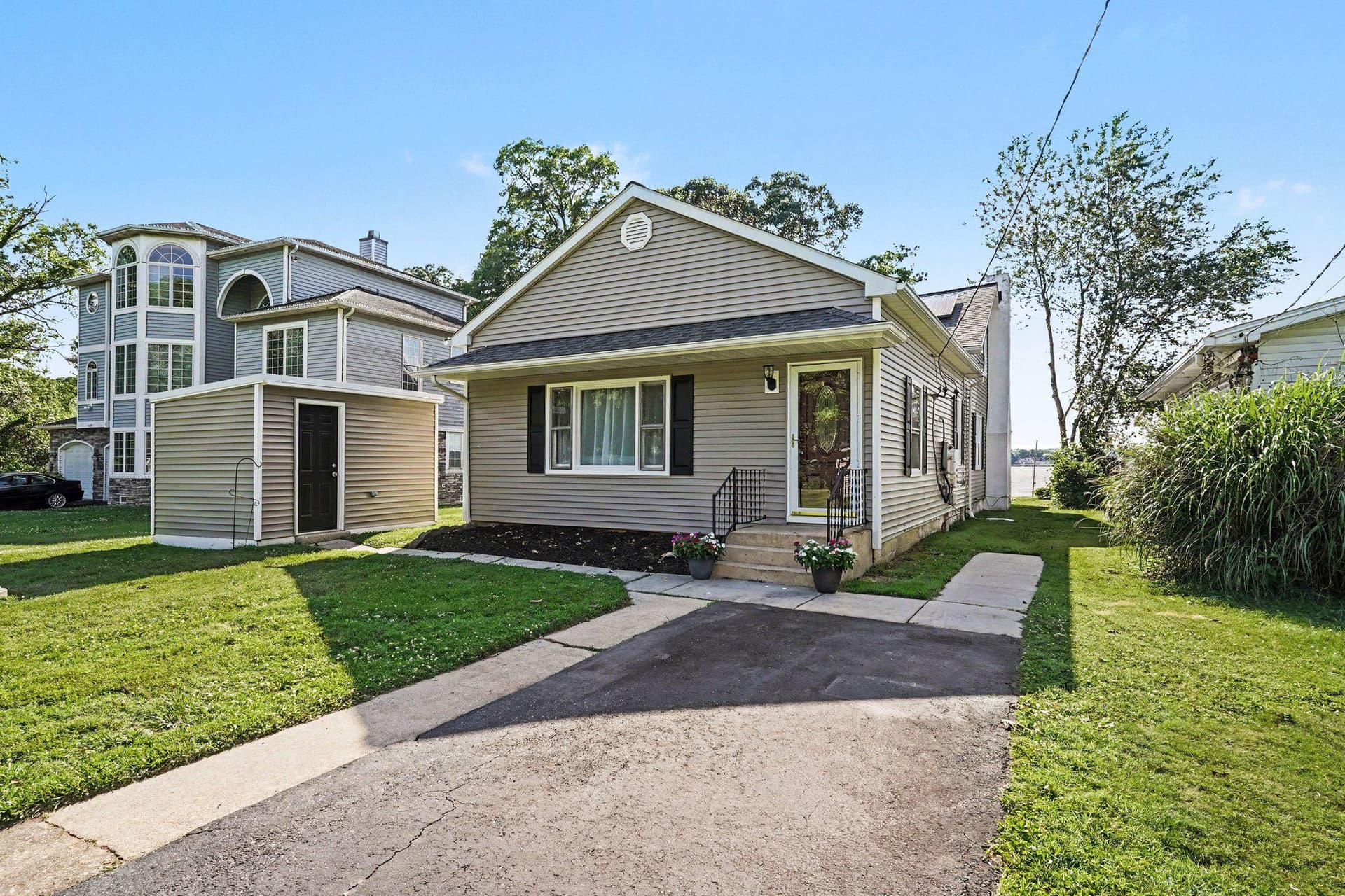 2028 Park Beach Drive photo 4