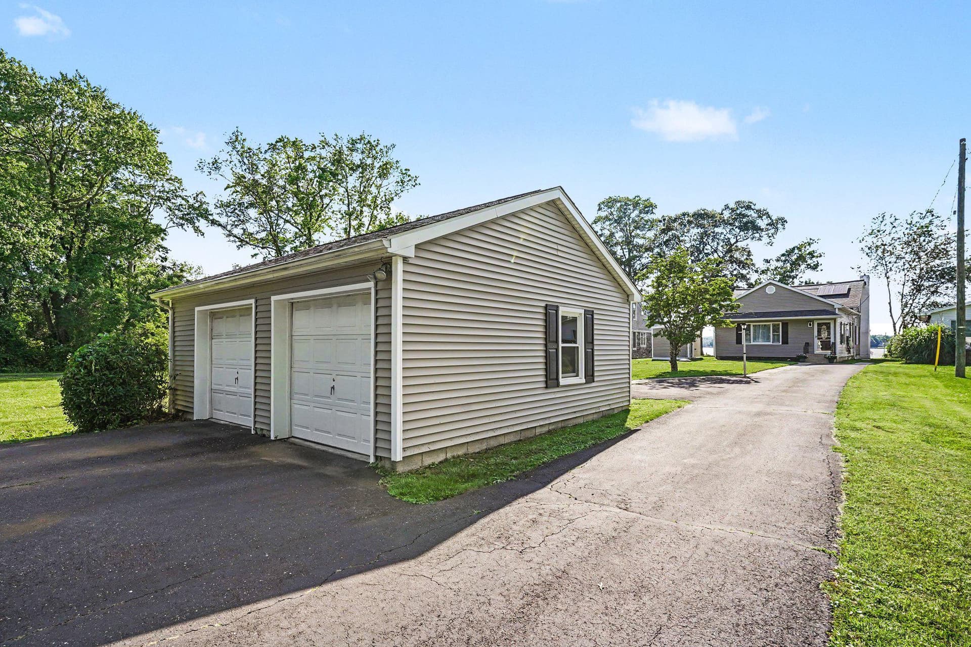 2028 Park Beach Drive photo 40