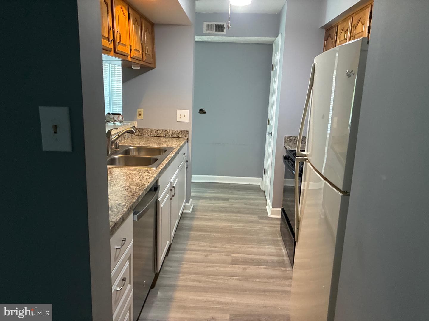 901 Cedar Crest Court #901-F photo 17