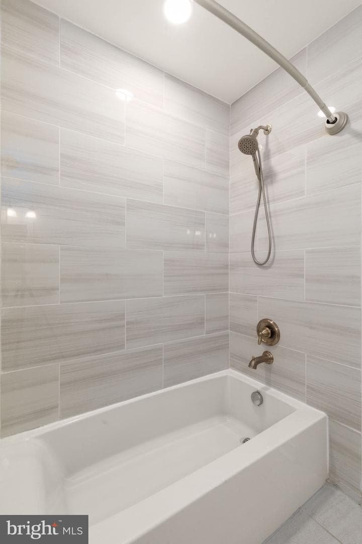 51 Oak Crest Court photo 17