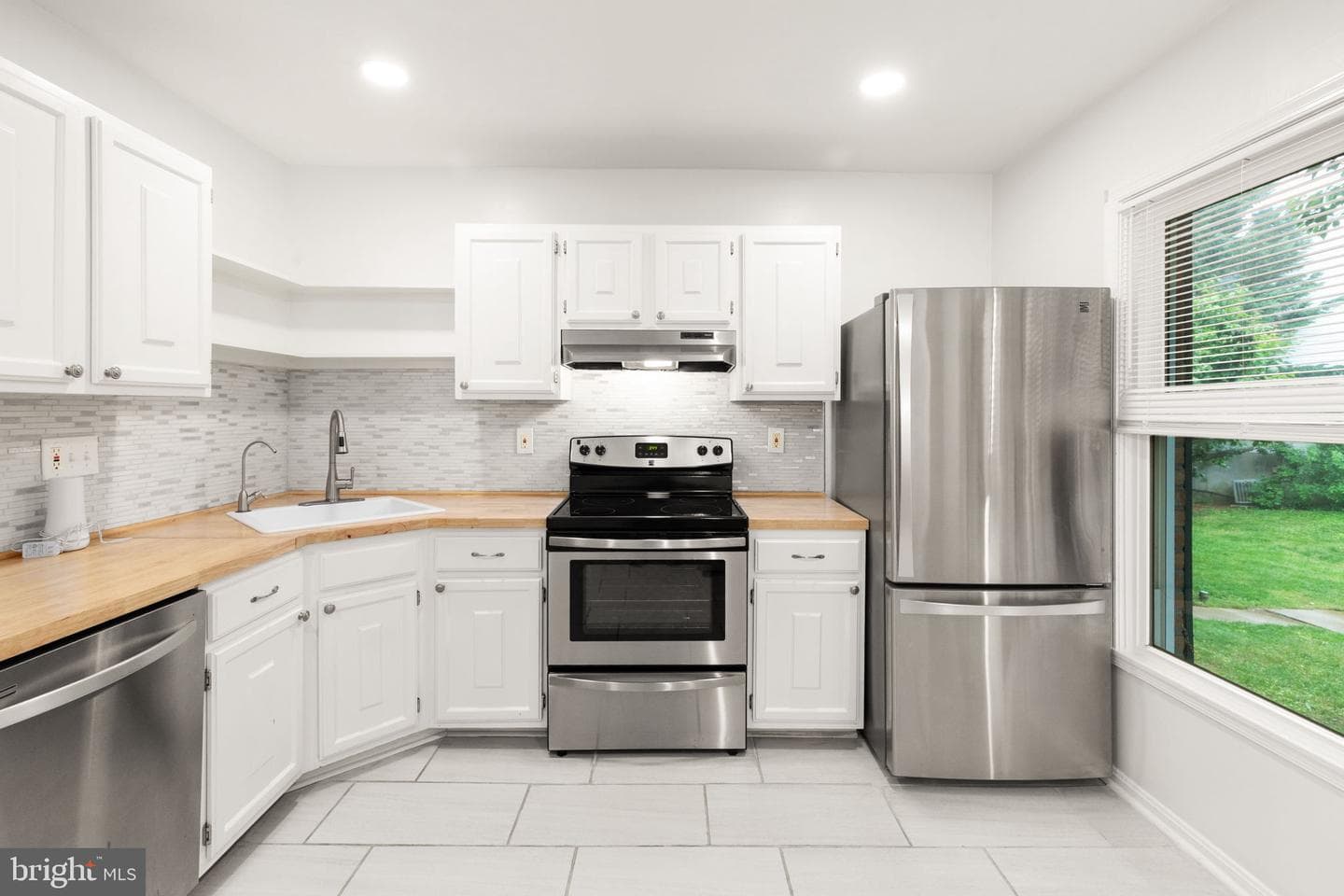 51 Oak Crest Court photo 3
