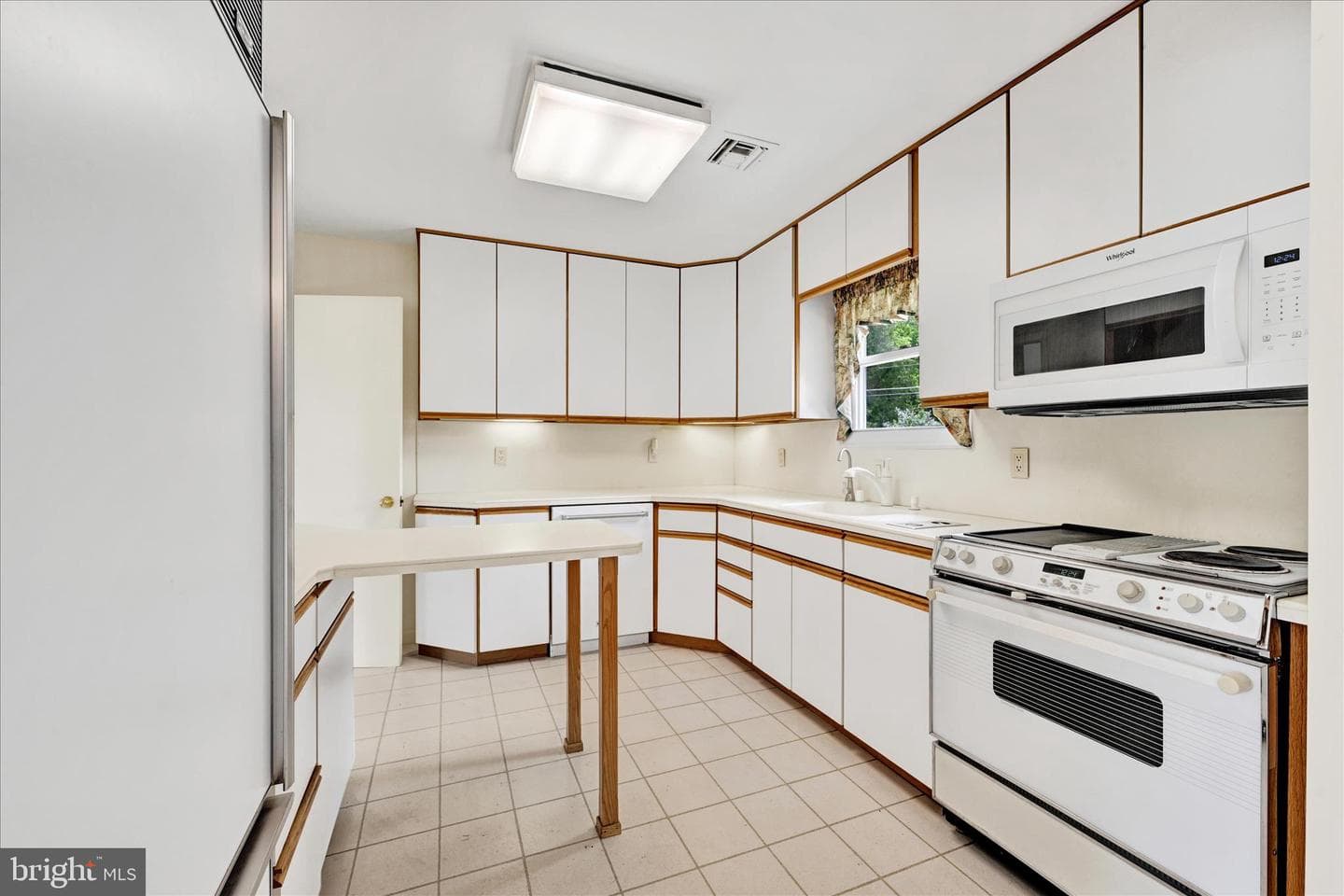 1502 Meadow Court photo 31