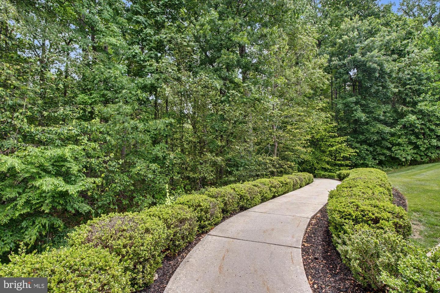 259 Beckenham Circle #201 photo 35