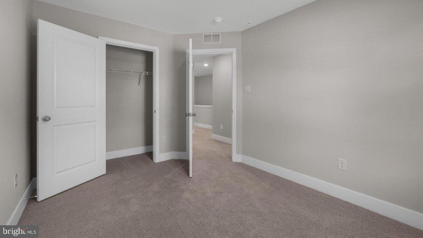 363 Hackley Drive photo 26