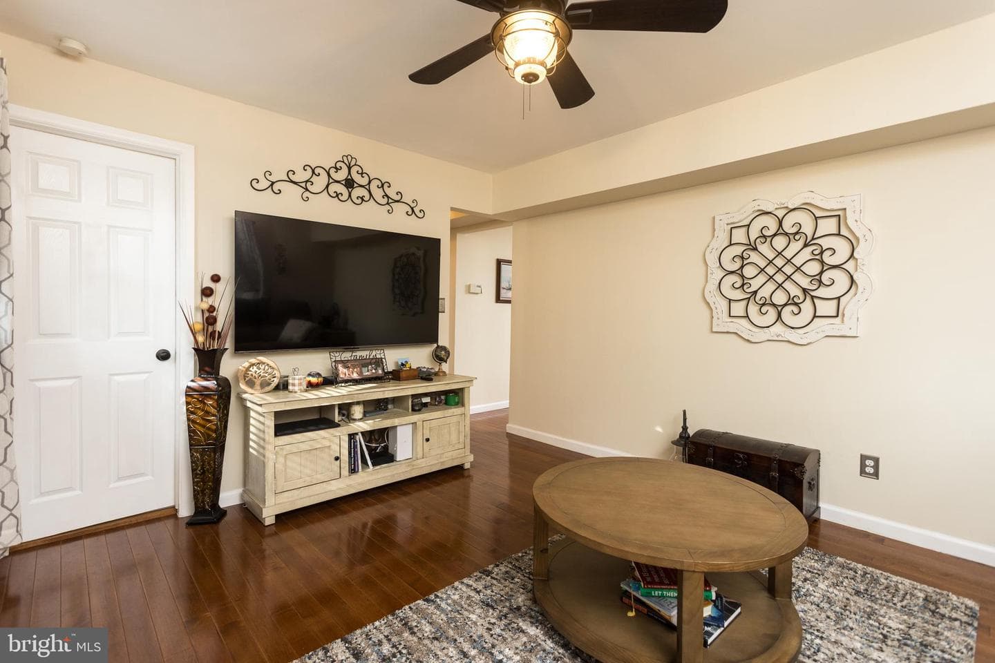 218 Garnett Road photo 19