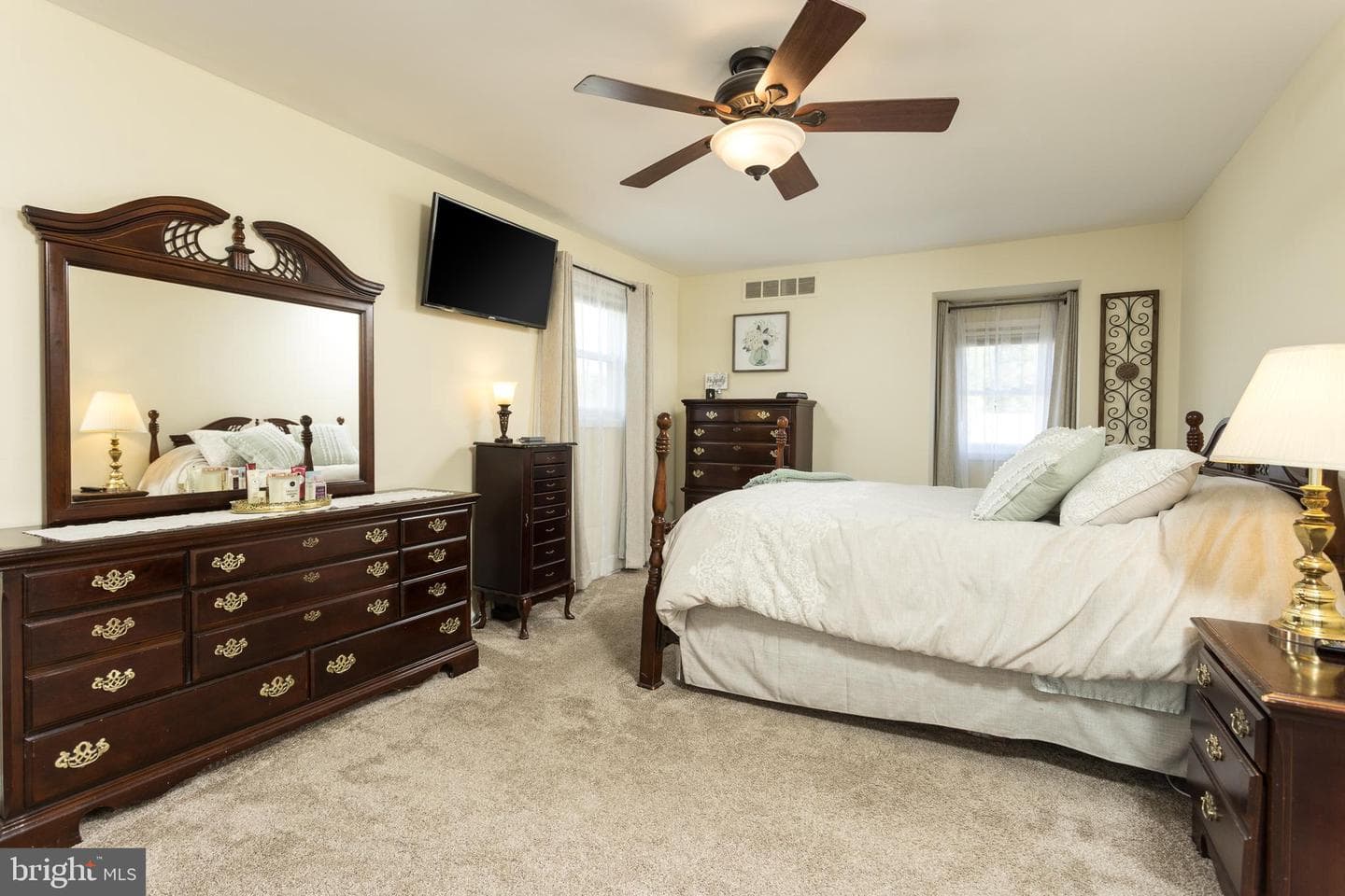 218 Garnett Road photo 23