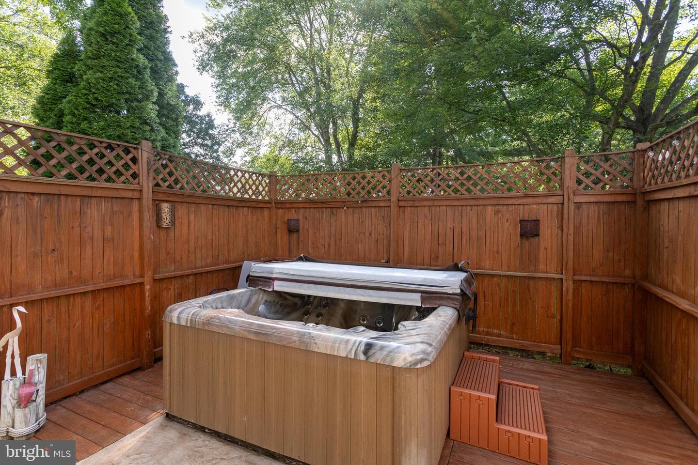 218 Garnett Road photo 6