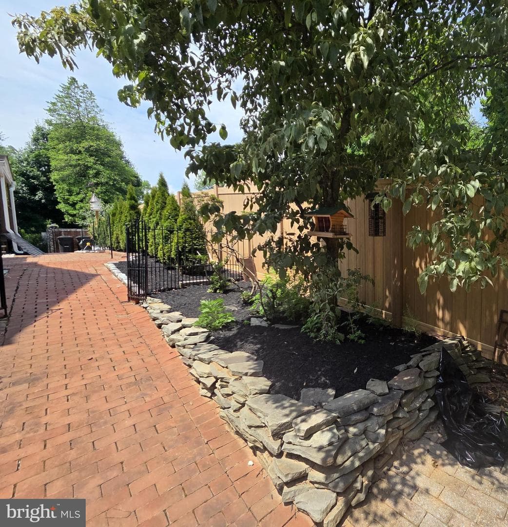 613 Roland Avenue photo 20