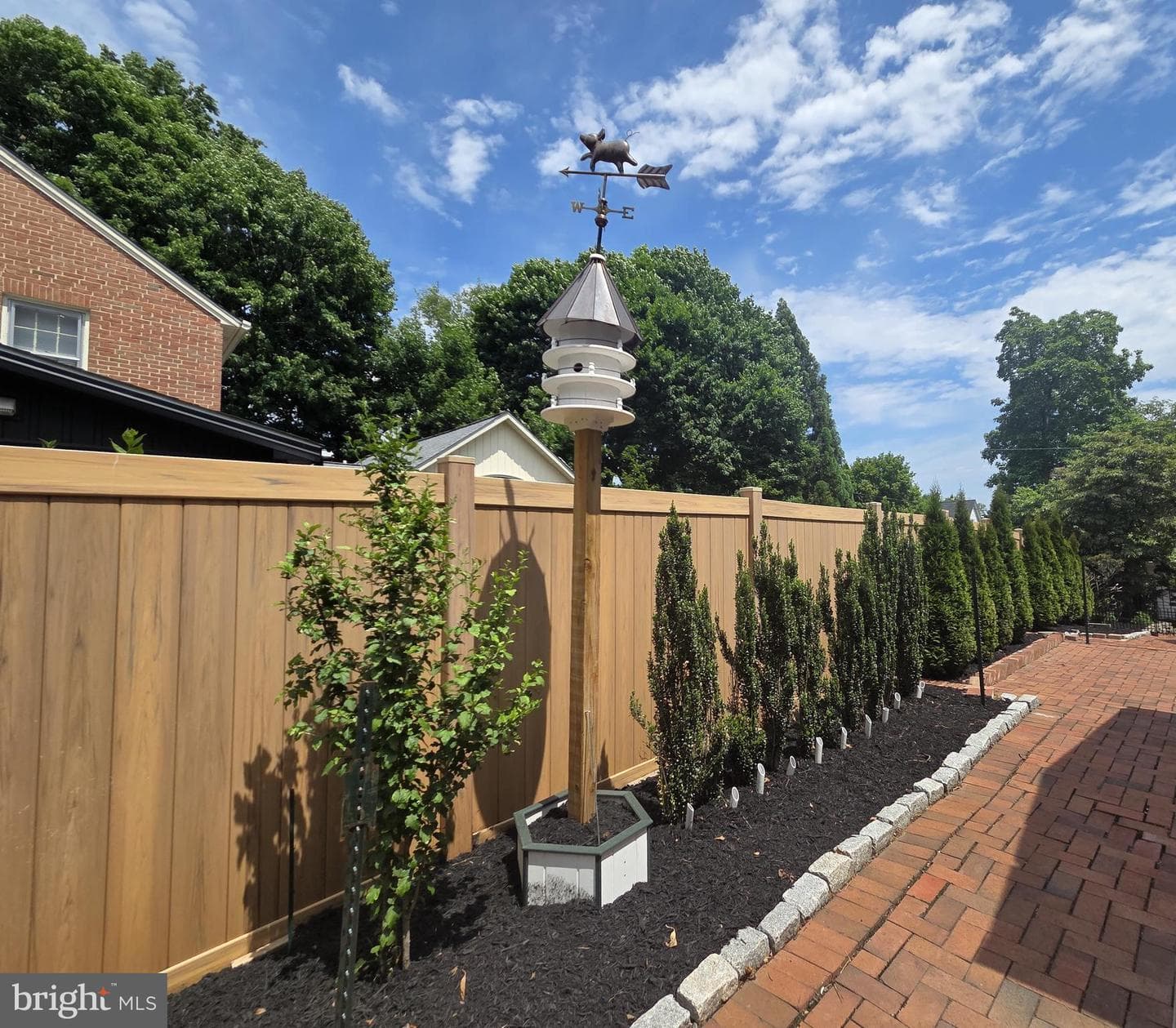 613 Roland Avenue photo 22