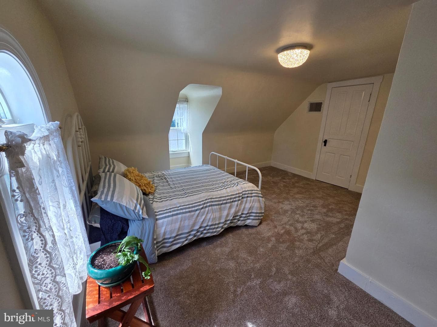 613 Roland Avenue photo 70