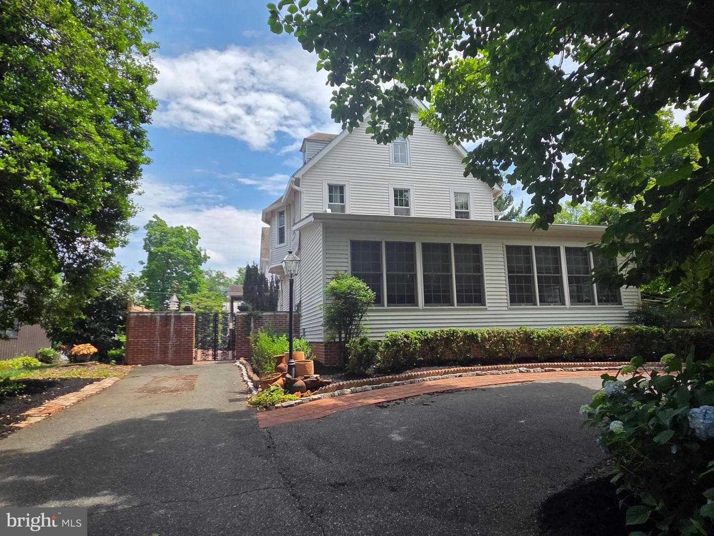 613 Roland Avenue photo 72