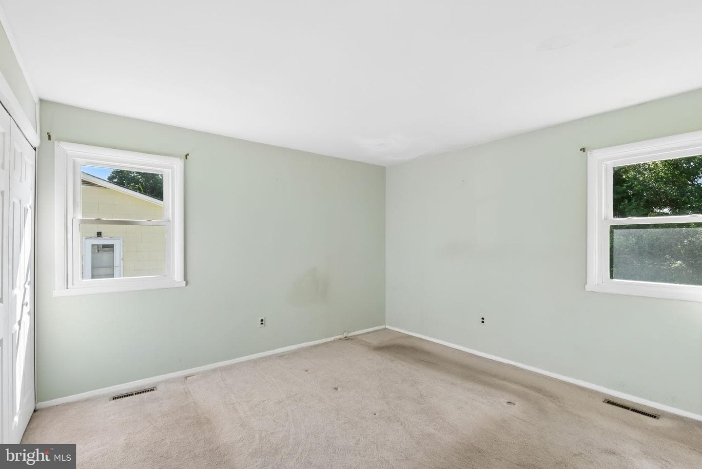 209 Bright Oaks Drive photo 18