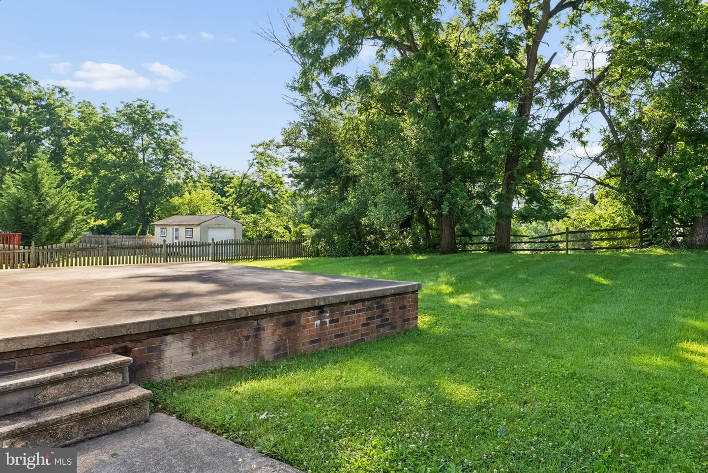 209 Bright Oaks Drive photo 41