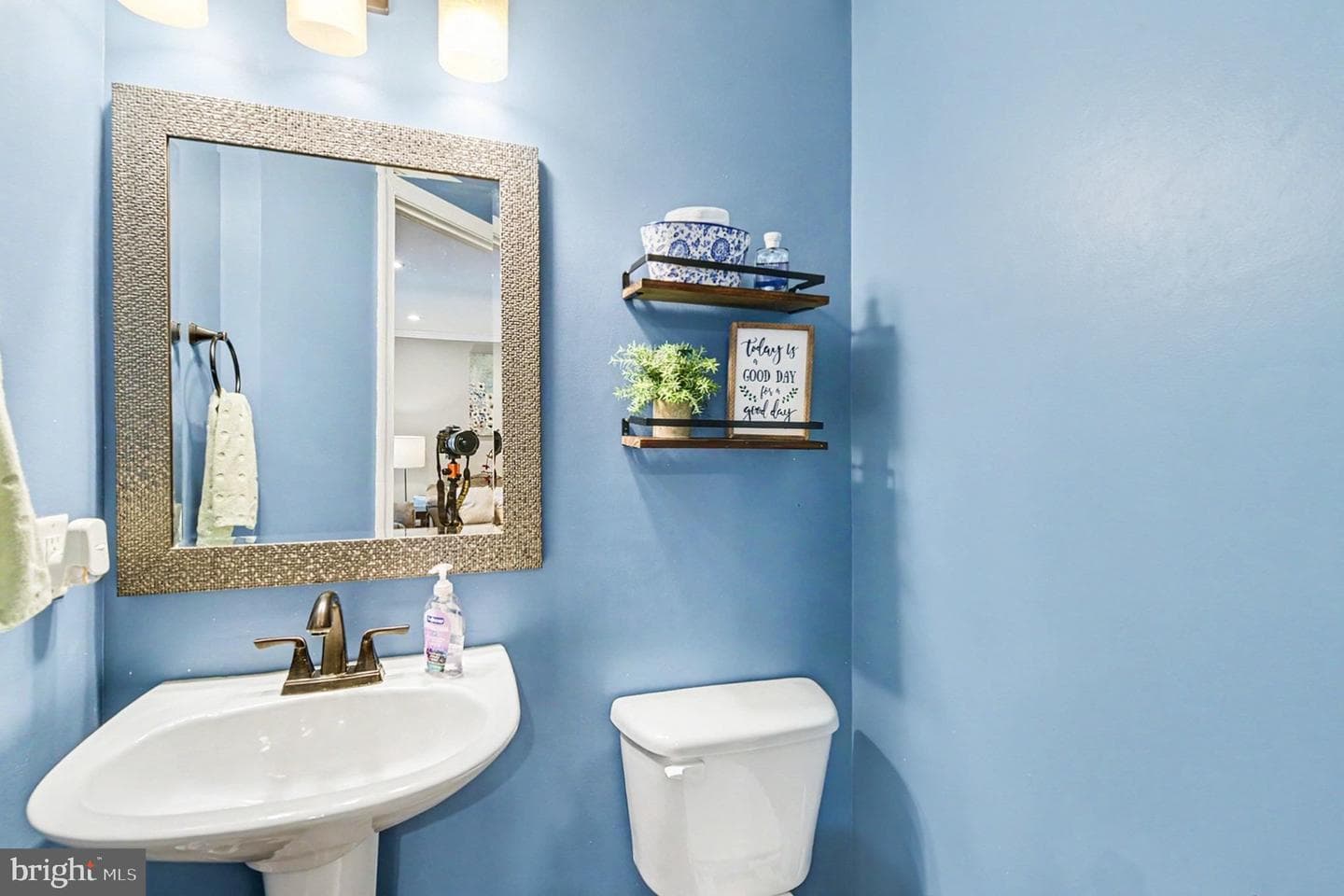 749 Shallow Ridge Court photo 12