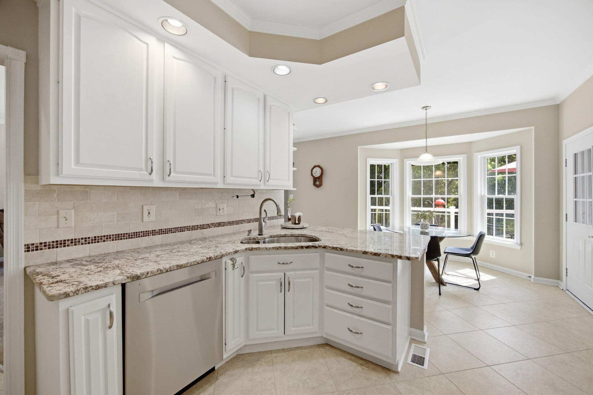 3723 Bay Road photo 8