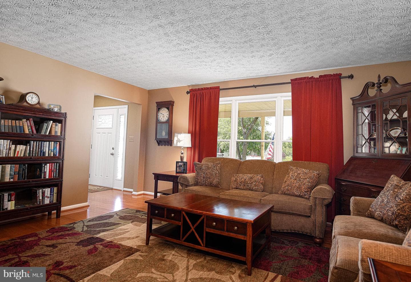 600 Sandray Terrace photo 3