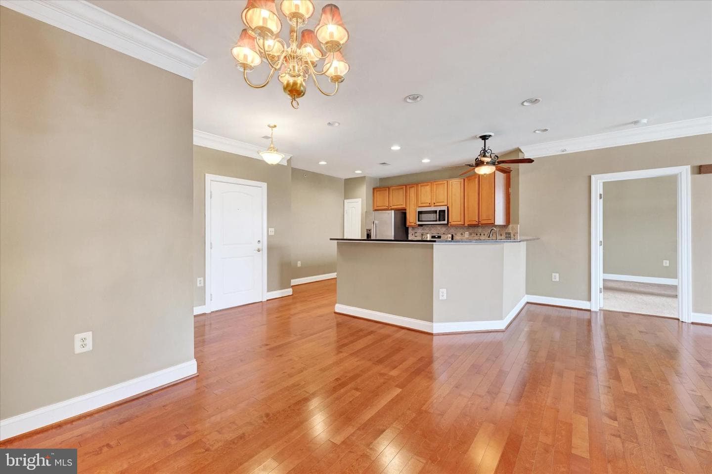 902 Macphail Woods Crossing #4j photo 15