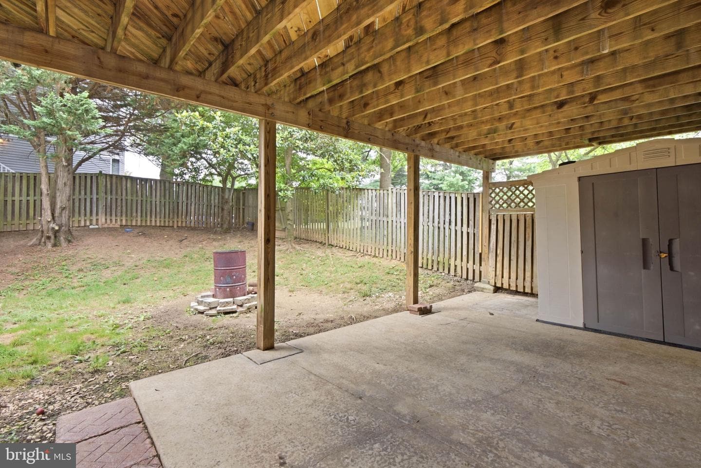 422 Kentmore Terrace photo 34