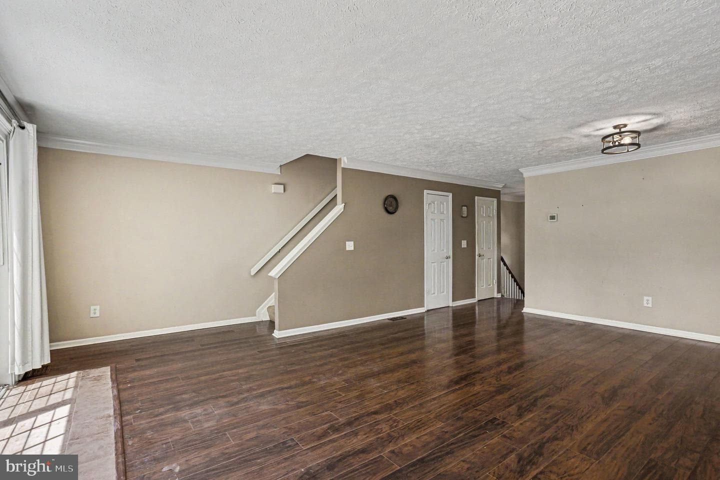 940 Chesney Lane photo 4