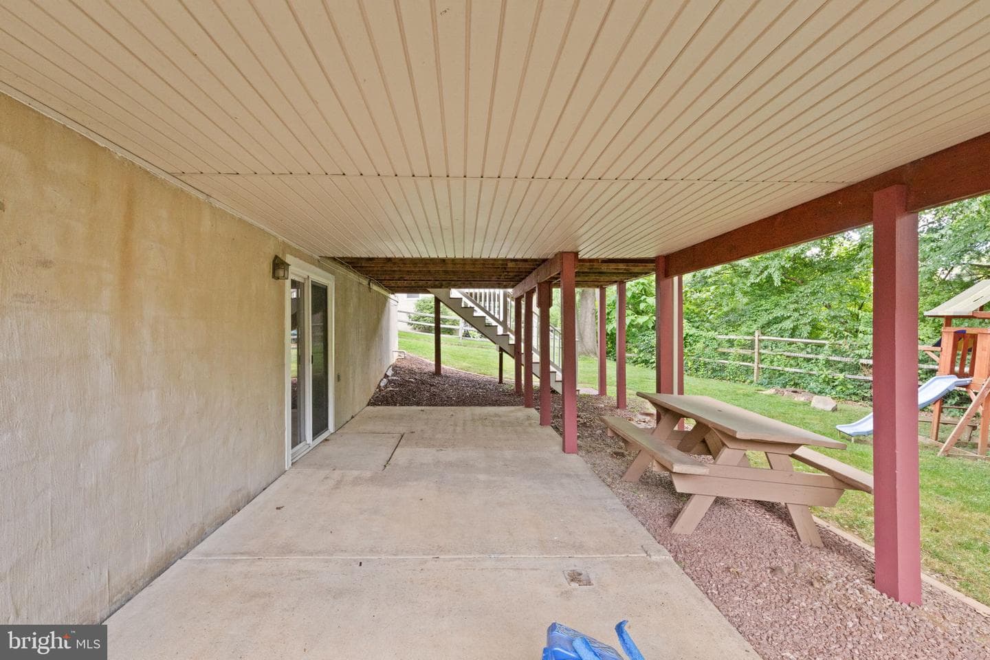 1543 Helmsdale Road photo 35