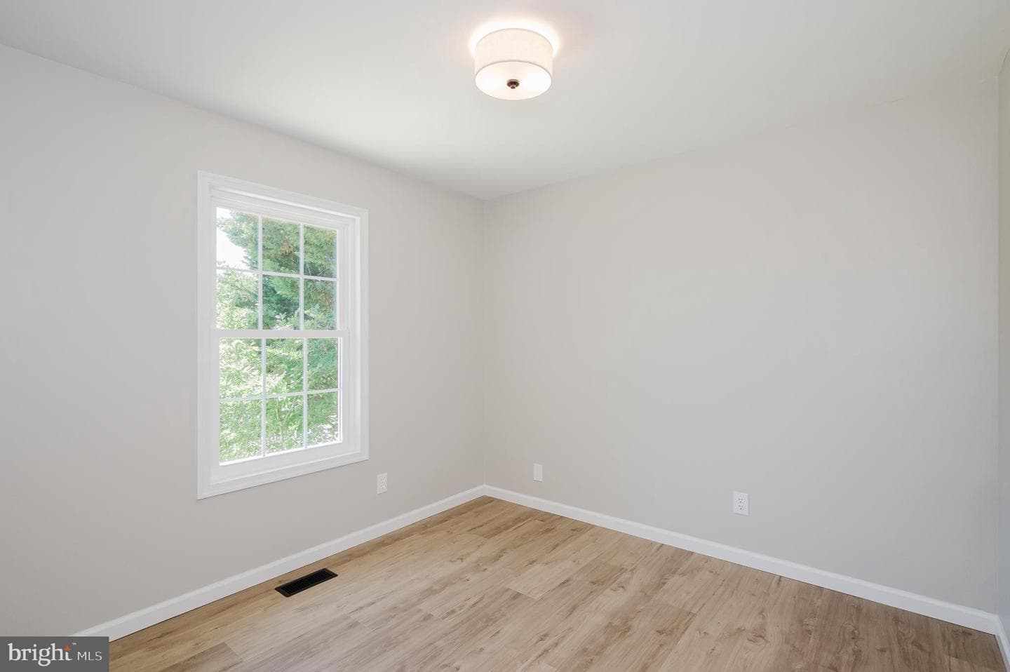 208 Decoy Drive photo 22