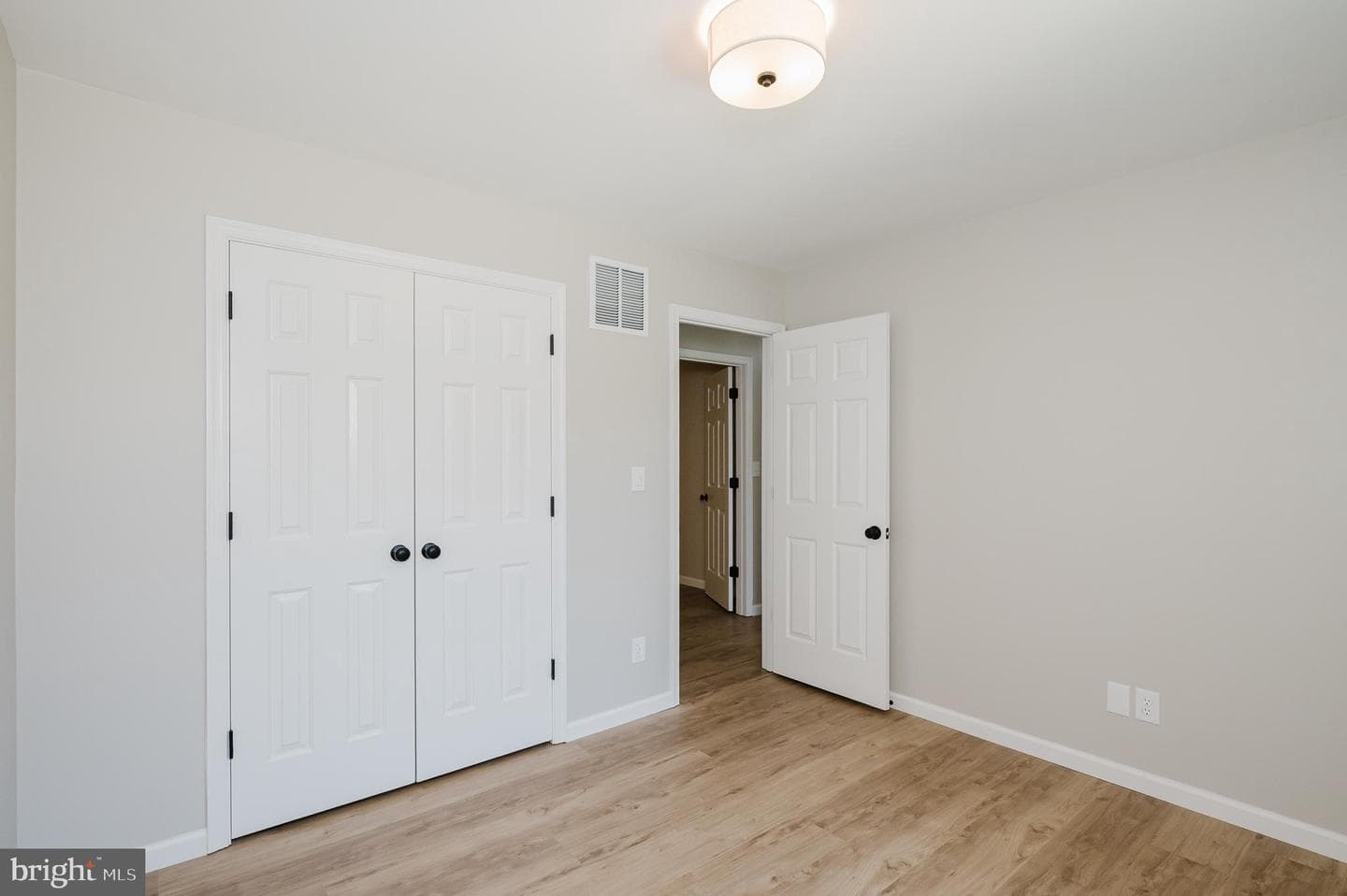 208 Decoy Drive photo 24