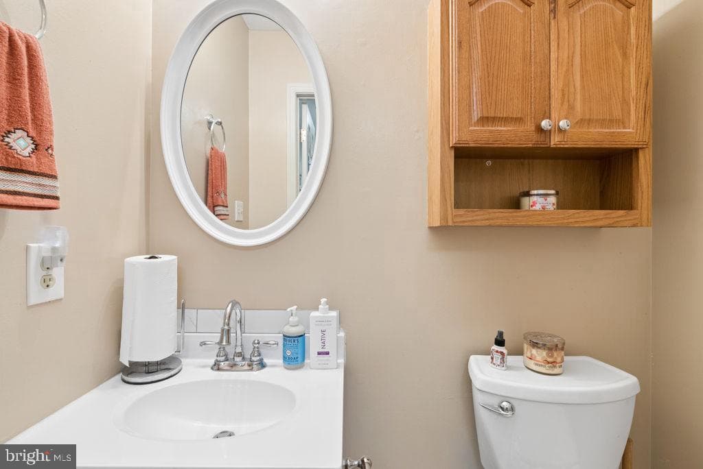 1212 Trillium Court photo 19