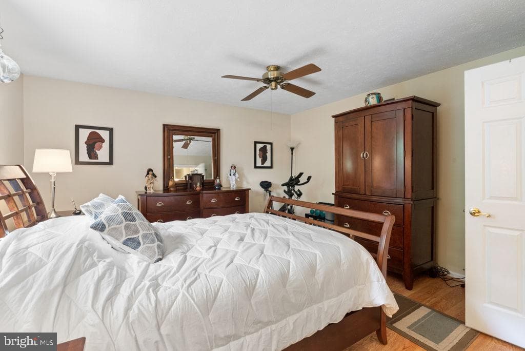 1212 Trillium Court photo 25