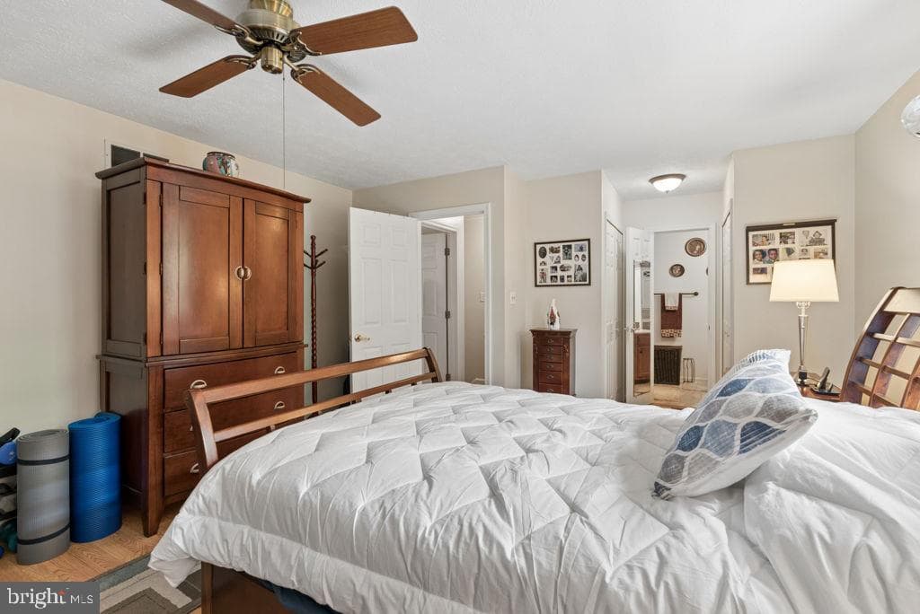 1212 Trillium Court photo 27