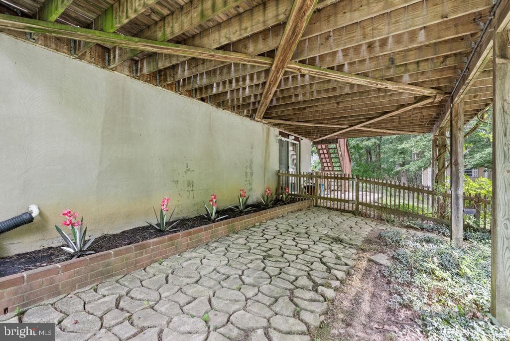 1212 Trillium Court photo 46