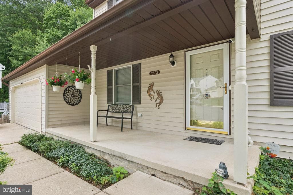 1212 Trillium Court photo 54