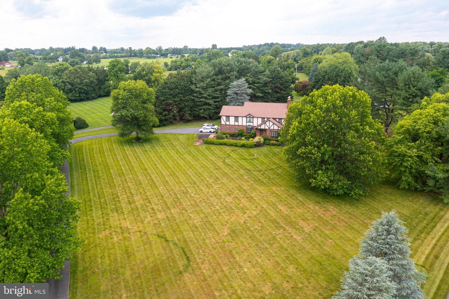 2300 Kings Arms Drive photo 117