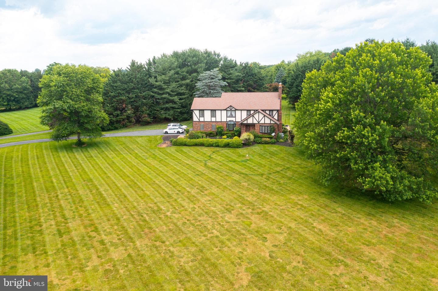 2300 Kings Arms Drive photo 118