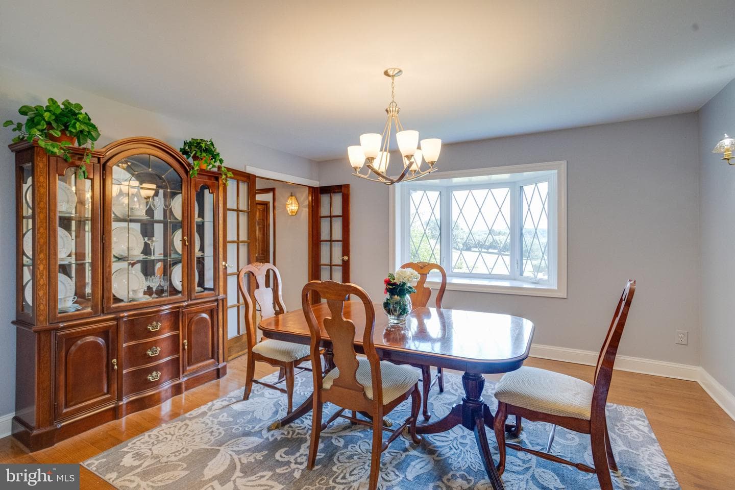2300 Kings Arms Drive photo 13